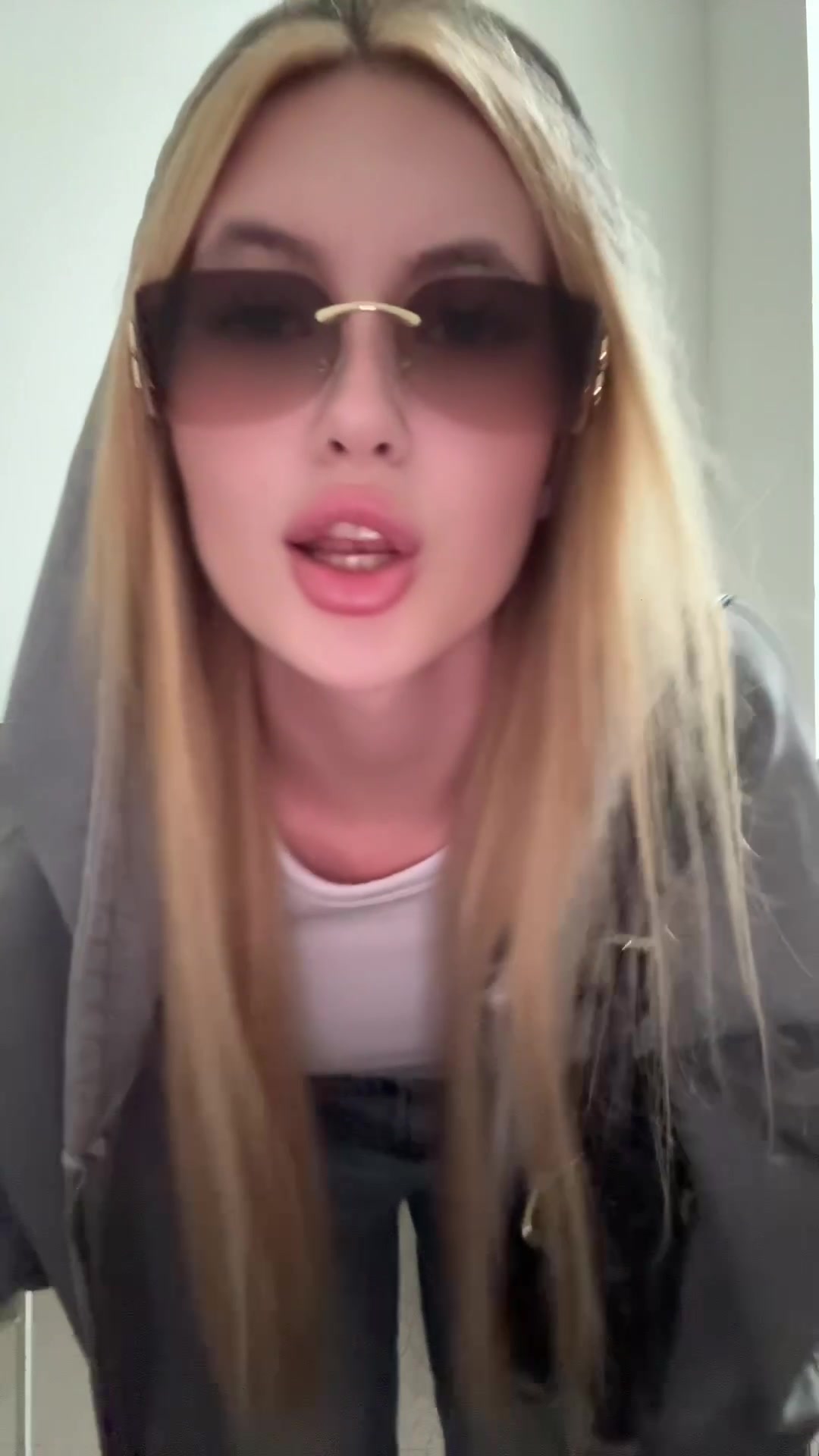@callmeheyloli