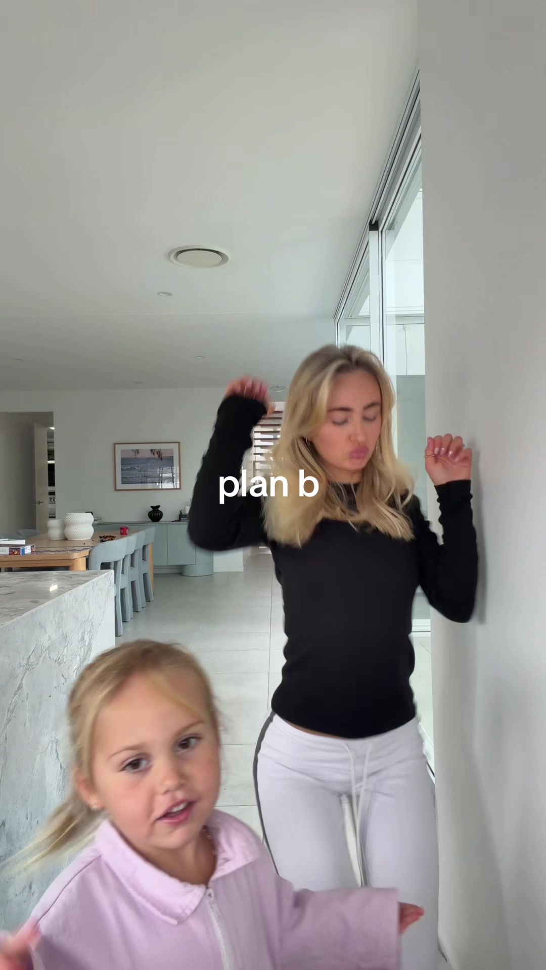 @strawbigaill