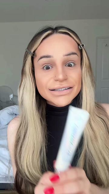 @Fabiana Rose