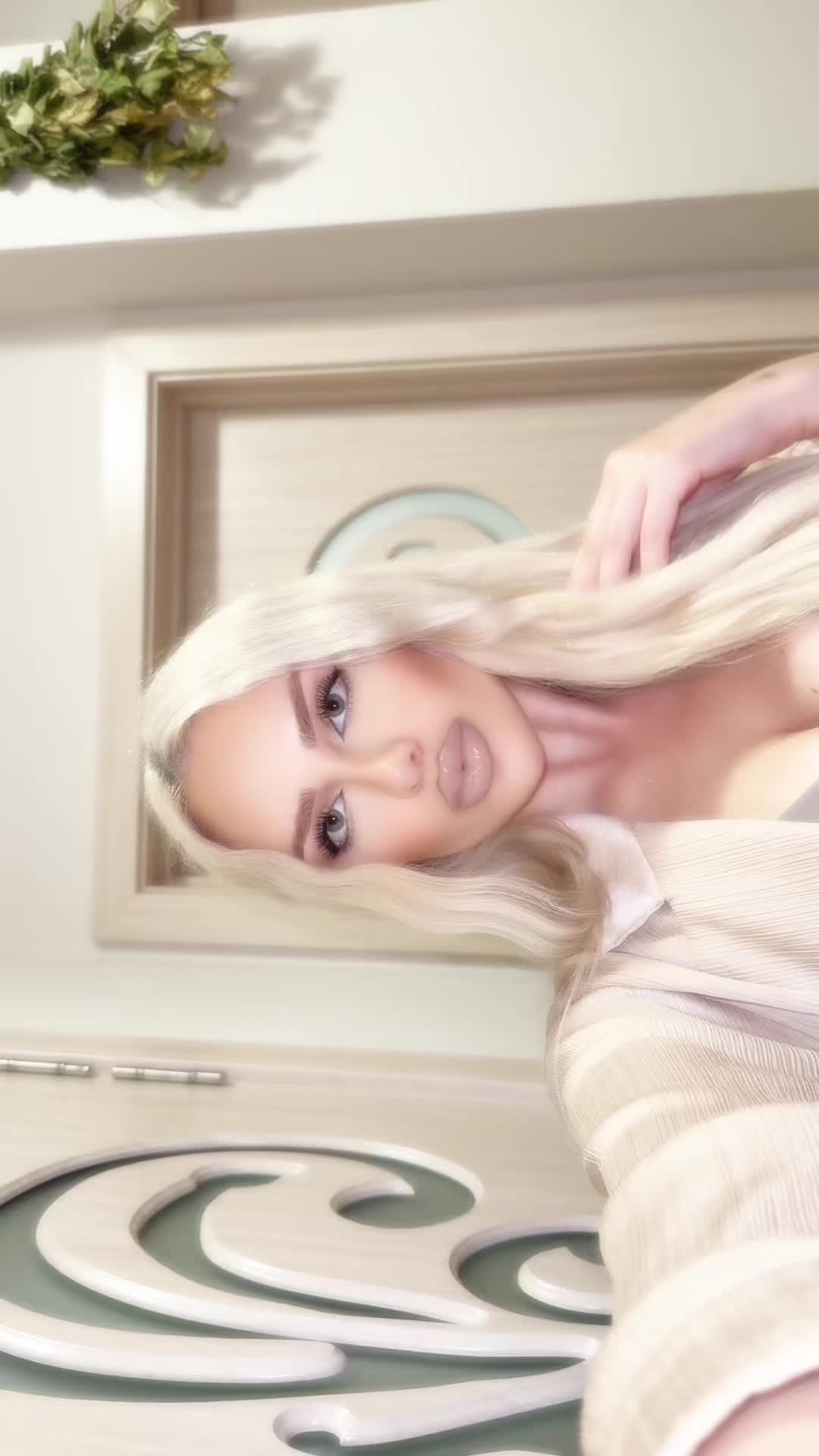 @Lilyana