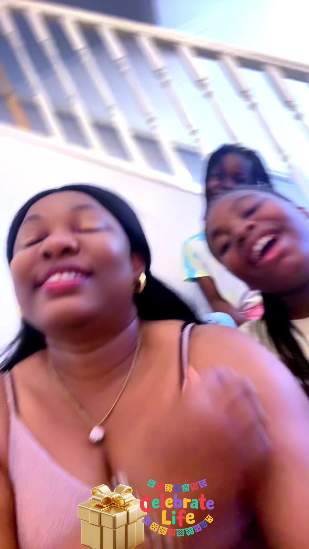 @Nnekahilda 🇳🇬 🇬🇧