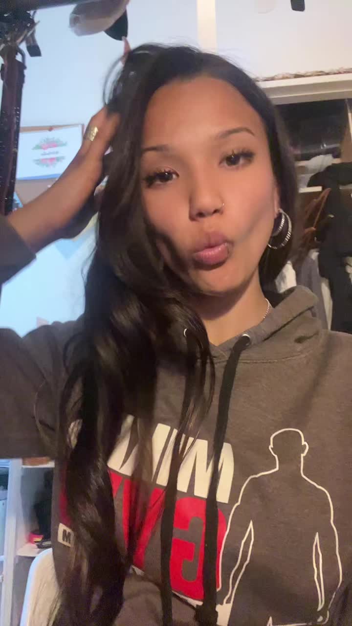@Jasmine ๐งโ๏ธ