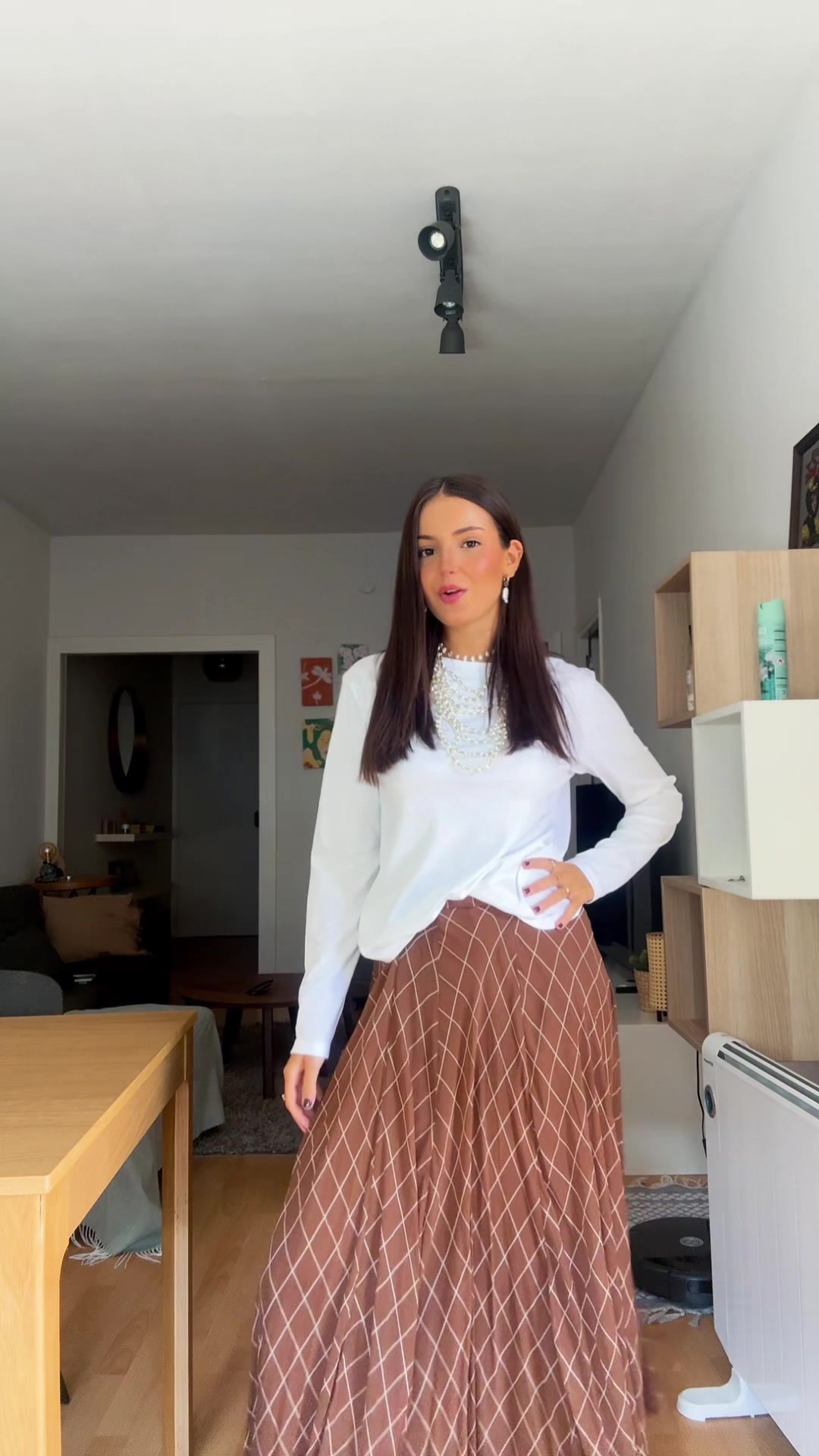 @Aineta