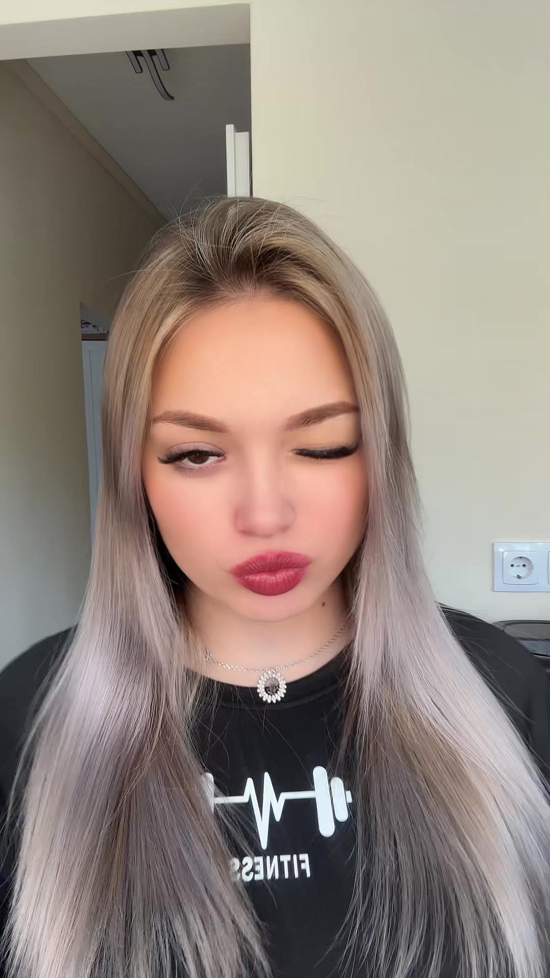 @𝐈𝐛𝐨𝐥𝐲𝐚