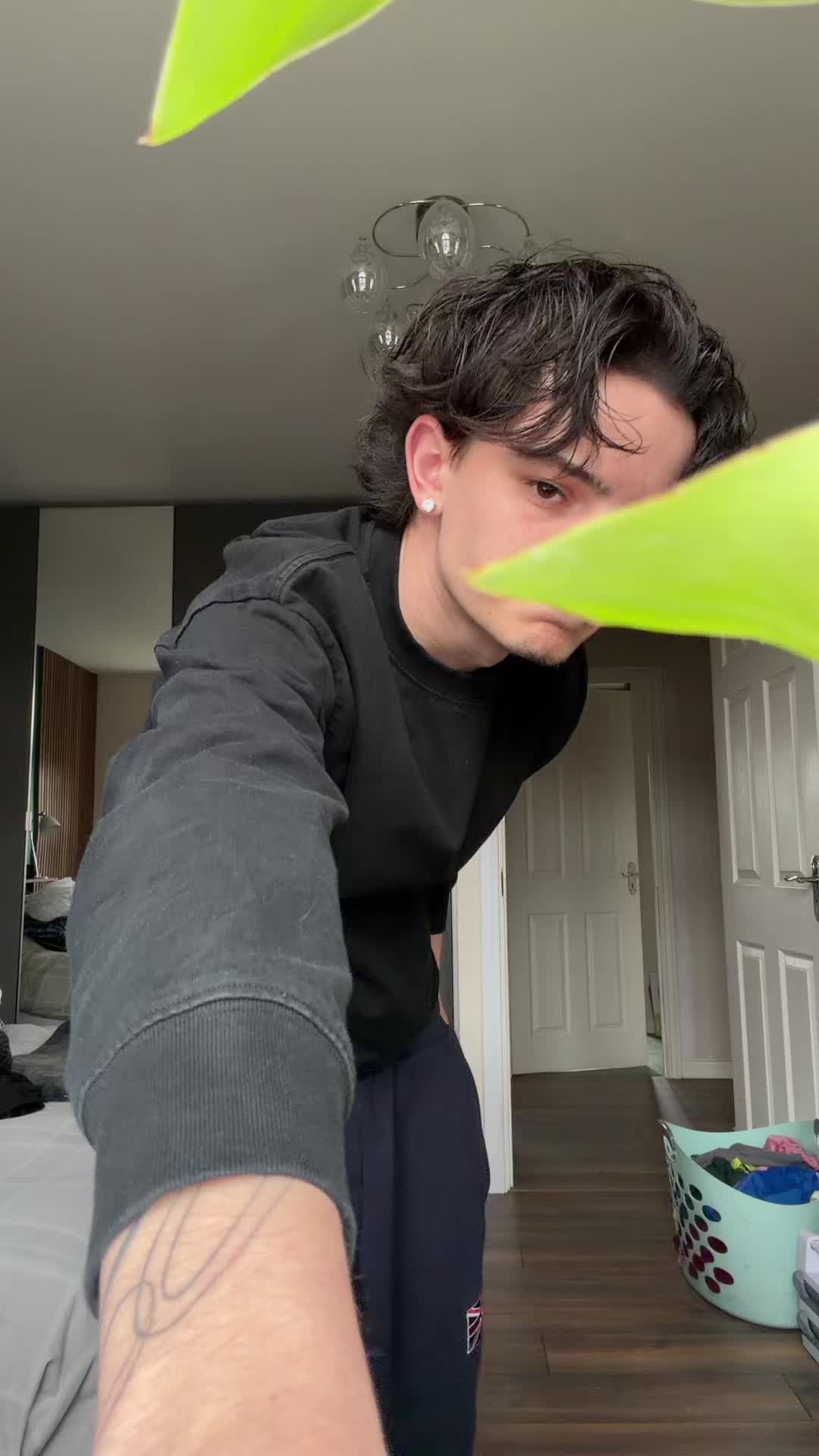 @Oli.