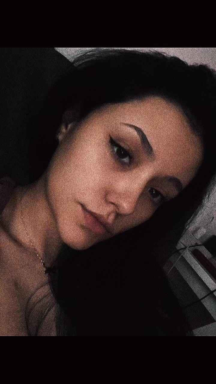 @✨𝒟𝑒𝓃𝒾𝓈𝒶✨