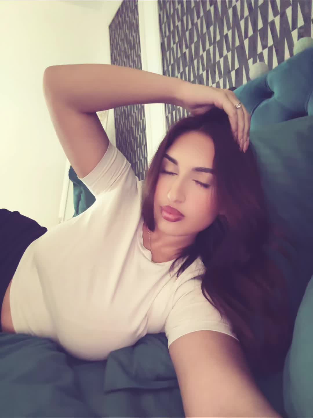@𝓐𝓷𝓭𝓻𝓮𝓮𝓪