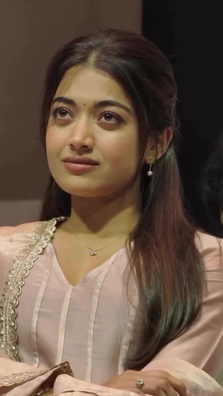 @Rashmika Mandanna💫