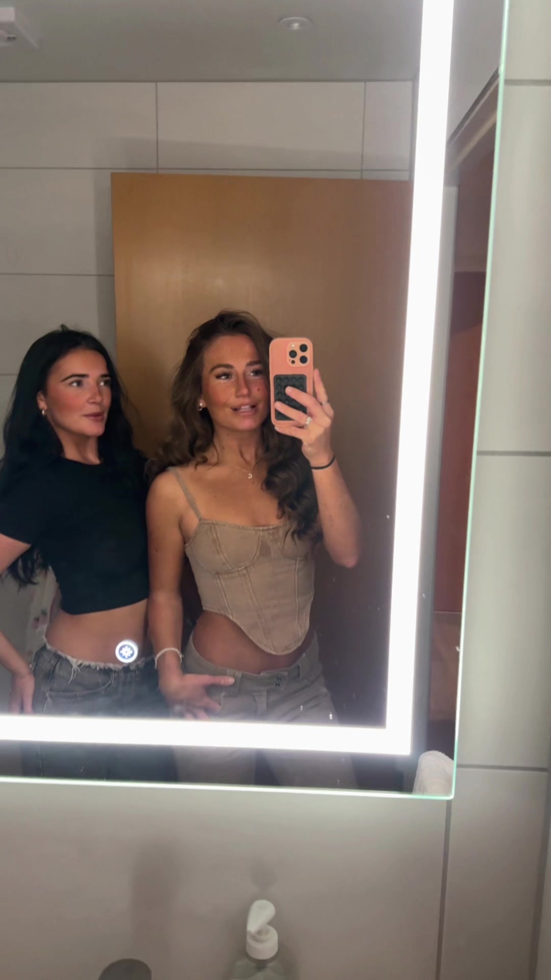 @carashannon