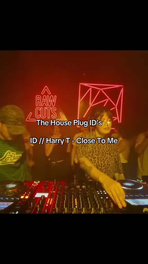 @thehouseplug