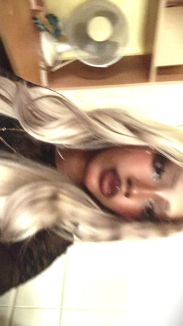 @𝐧𝐚𝐧𝐚