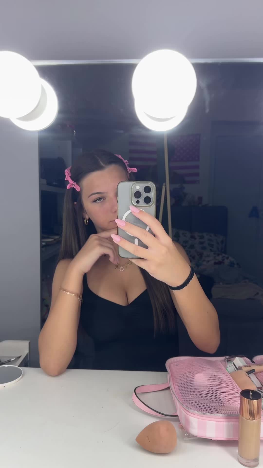 @Anicka