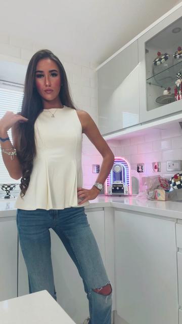 @Leannaxx