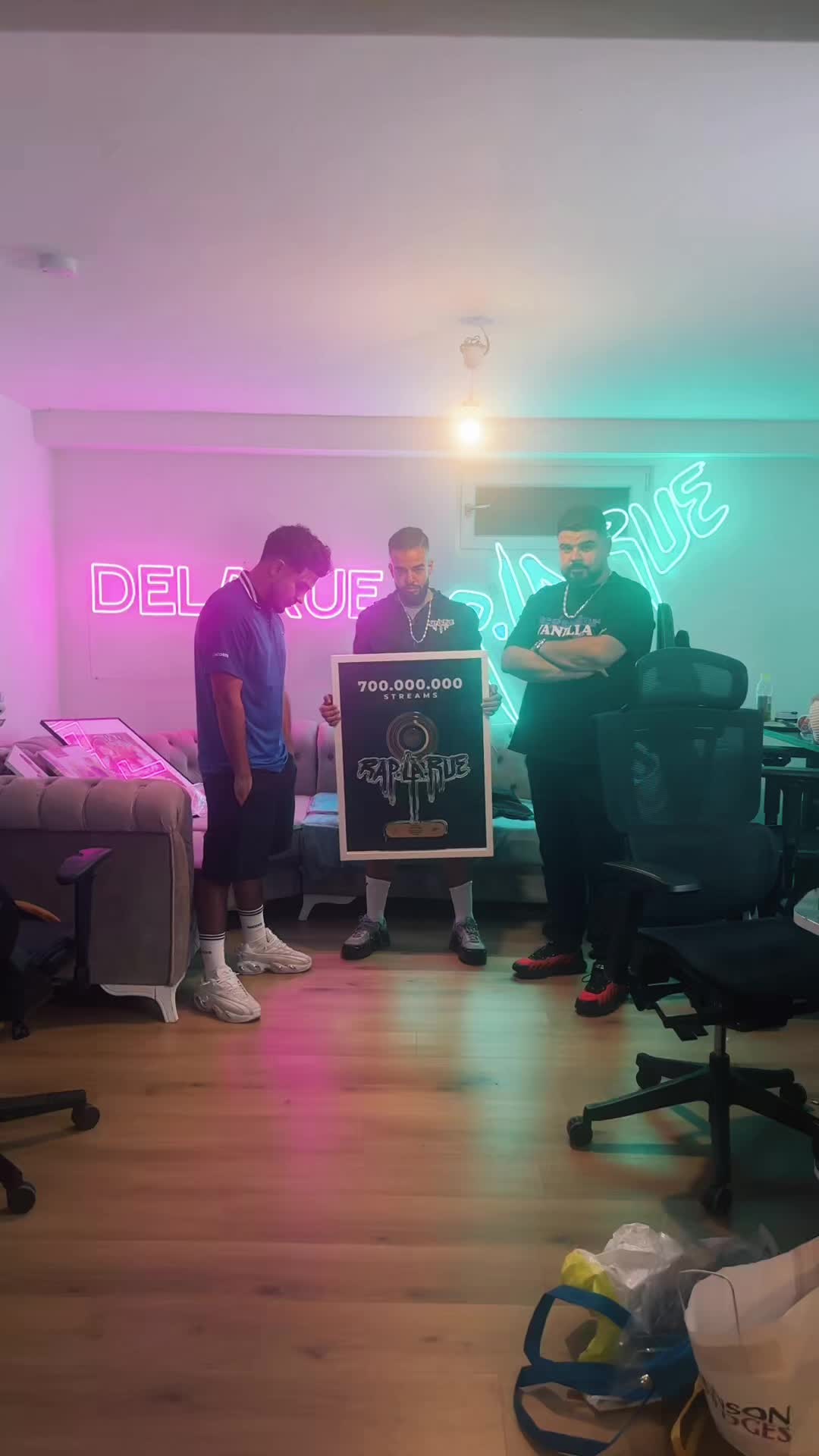 @Delarue