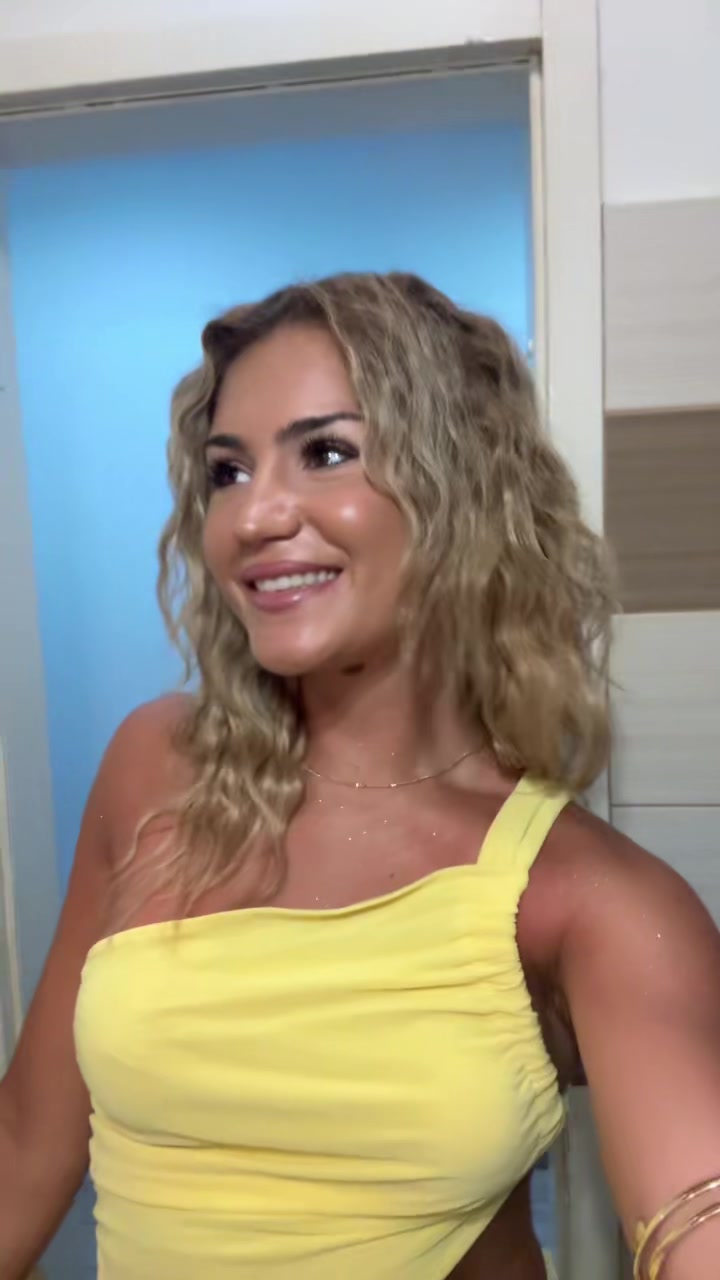 @tonia