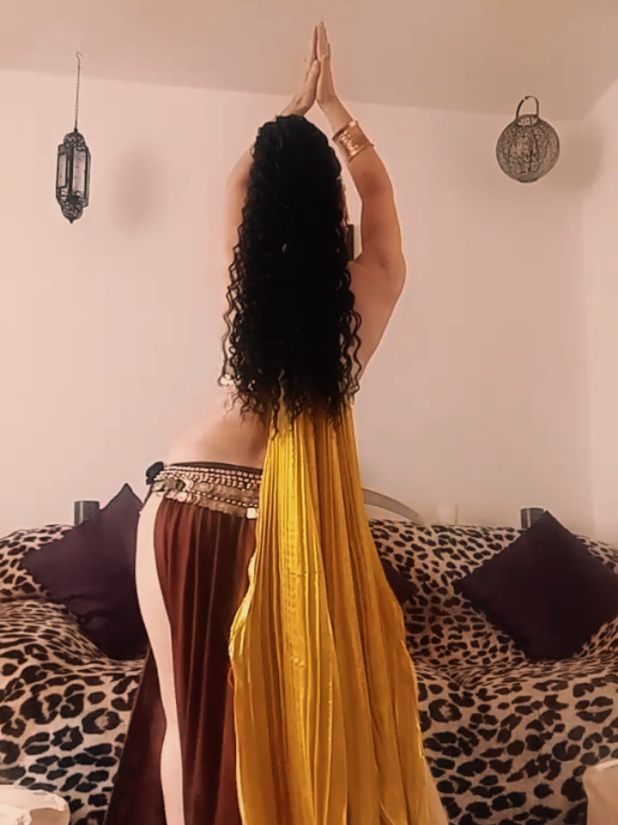 @Belly Dancer Loretta loren