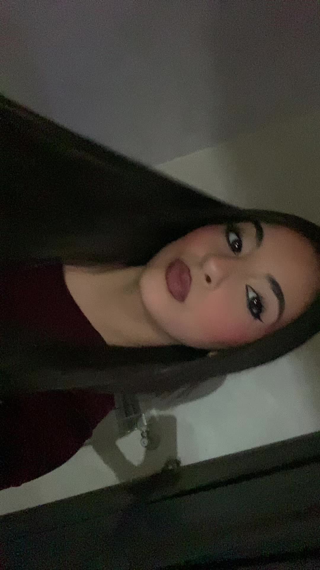 @𝐆 𝐋 𝐎 𝐑 𝐈 𝐀