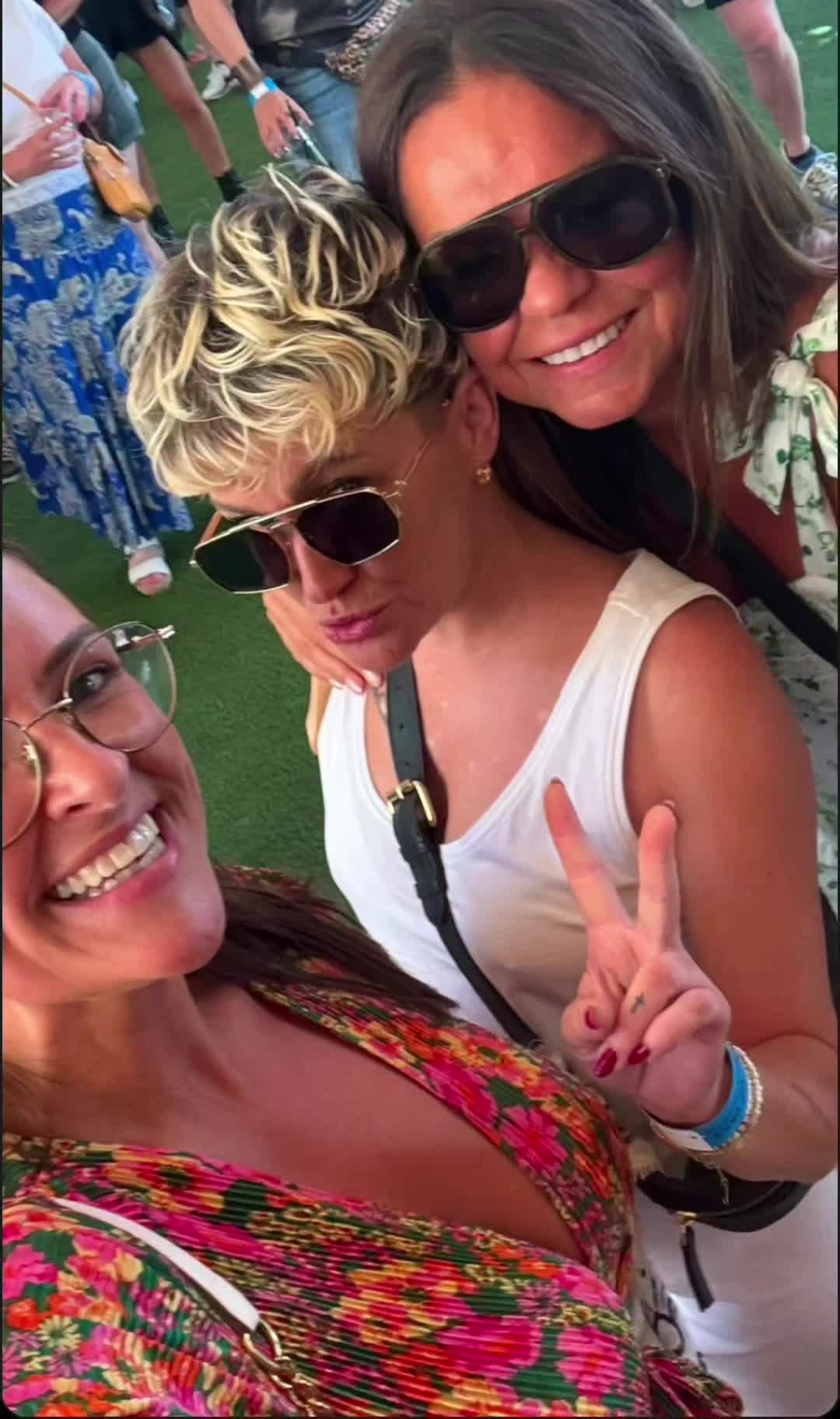 @DJShelz