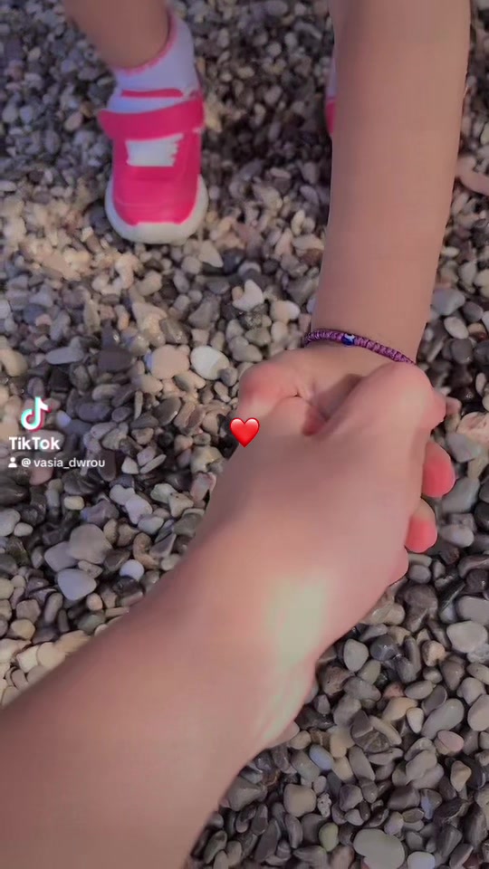 @vasia_dwrou
