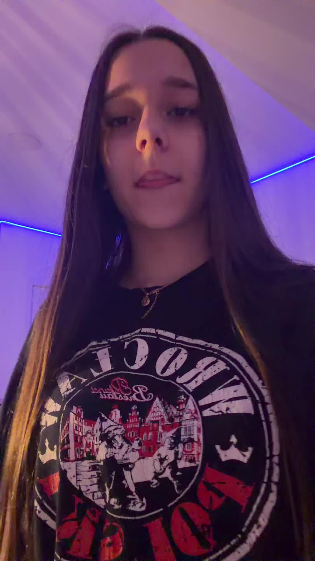 @vicky