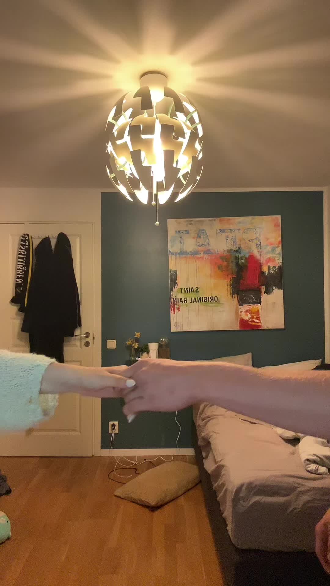 @🫰