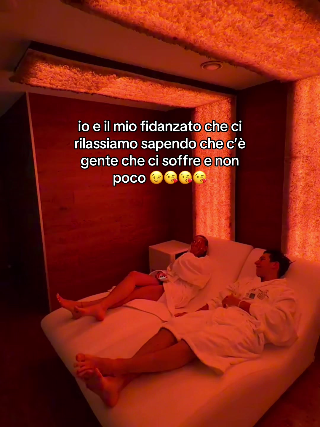 @_annarella___