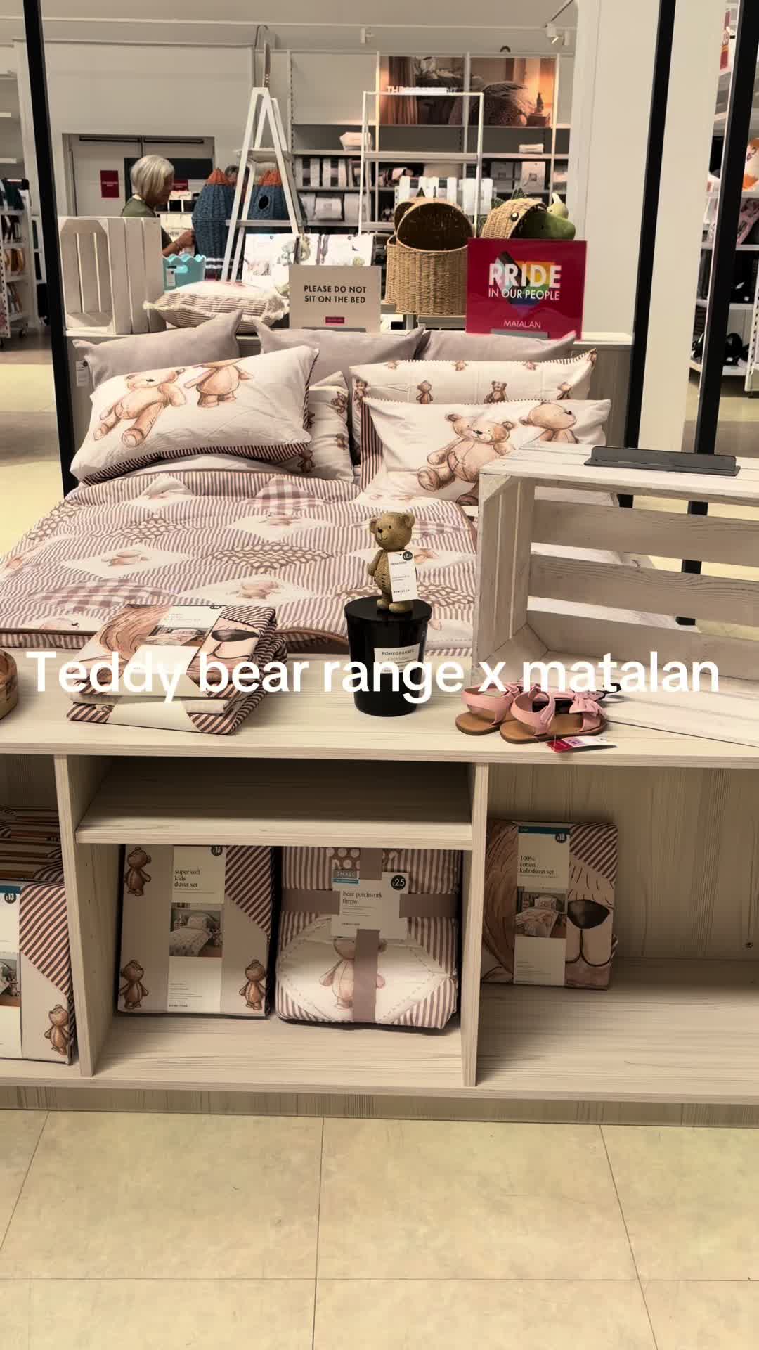 @_katiexlee_