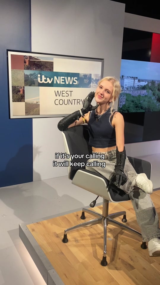 @tillylockey