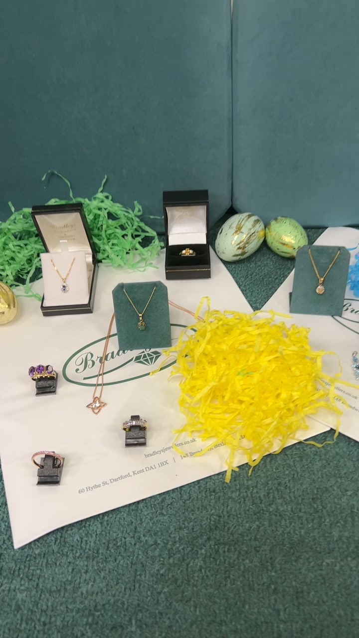 @BradleysJewellers