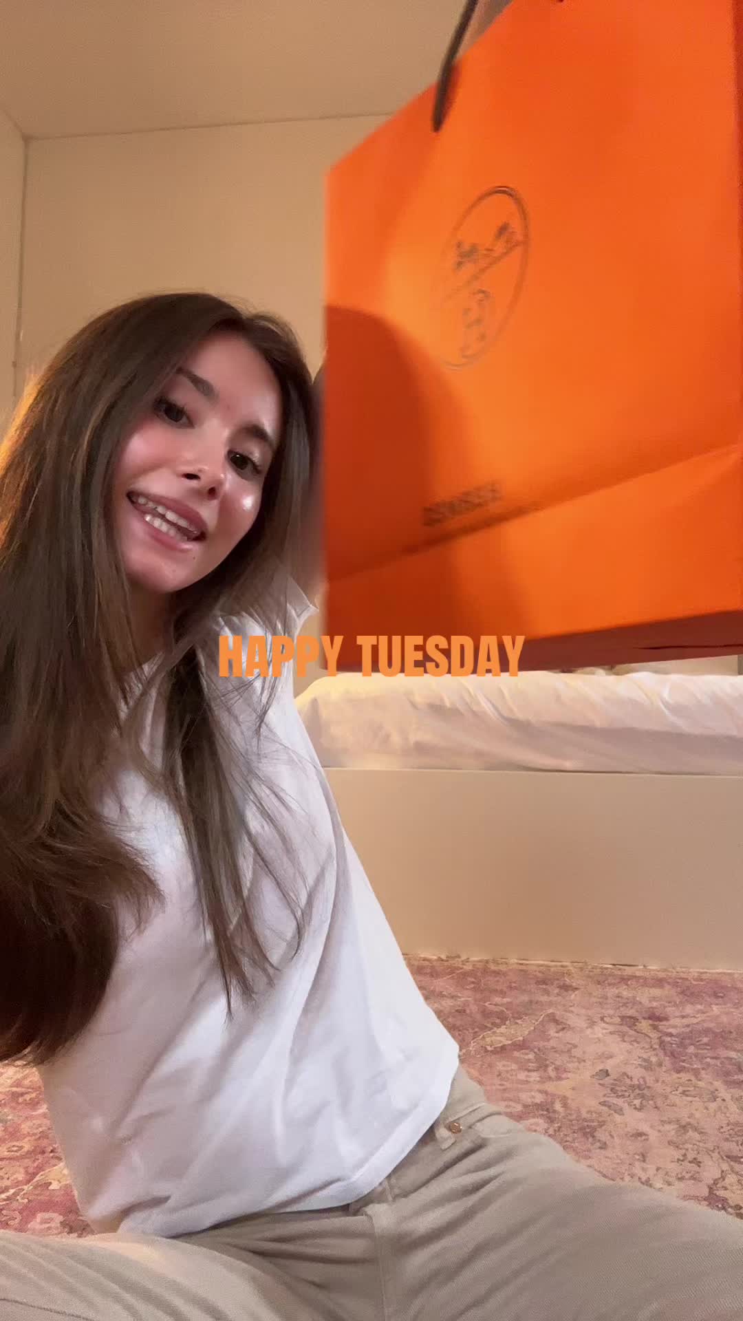 @️