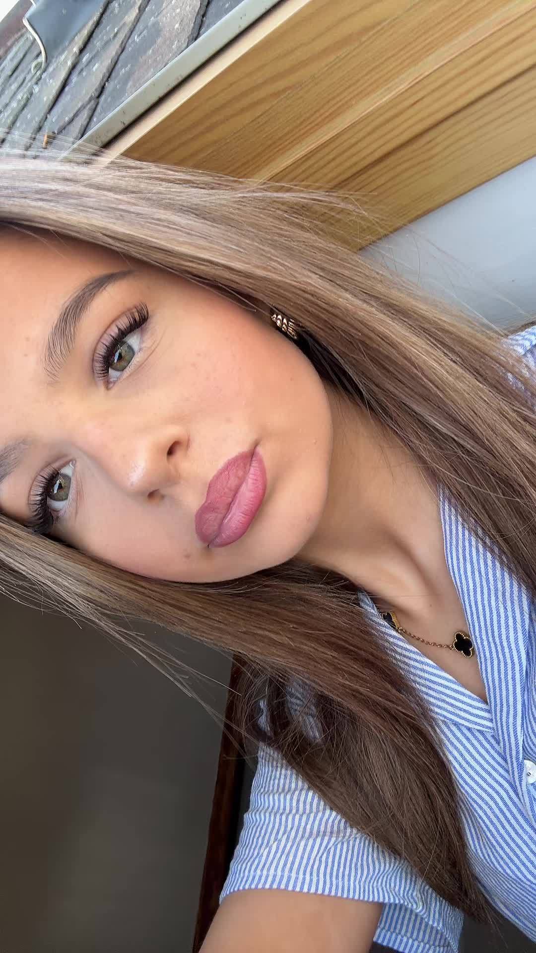 @bella