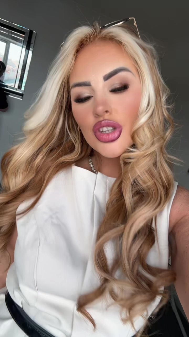 @🧚🏼&zwj;♀️