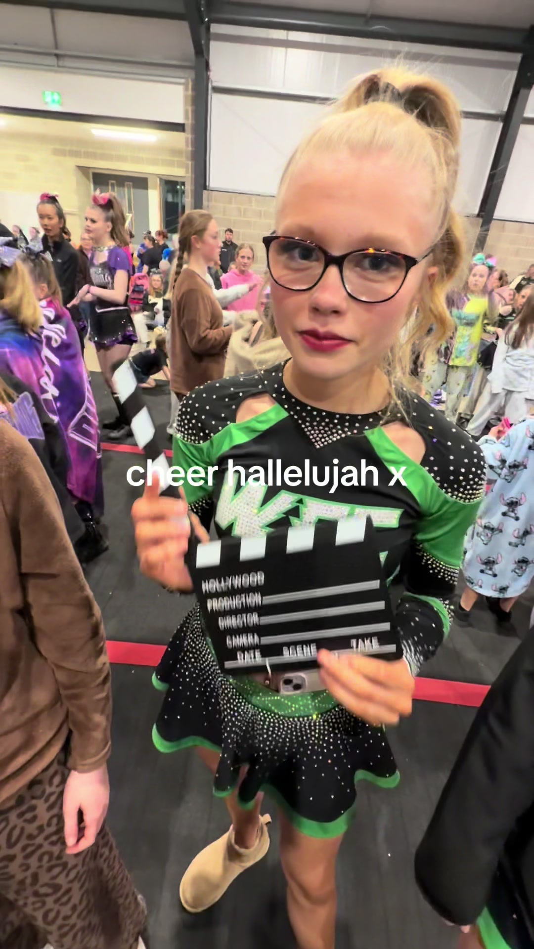 @ur fav celebrities 💚