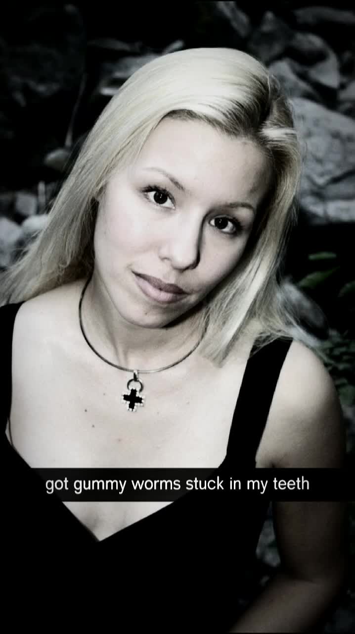 @[𝓒𝓱𝓵𝓸𝓮⛑️🔪]