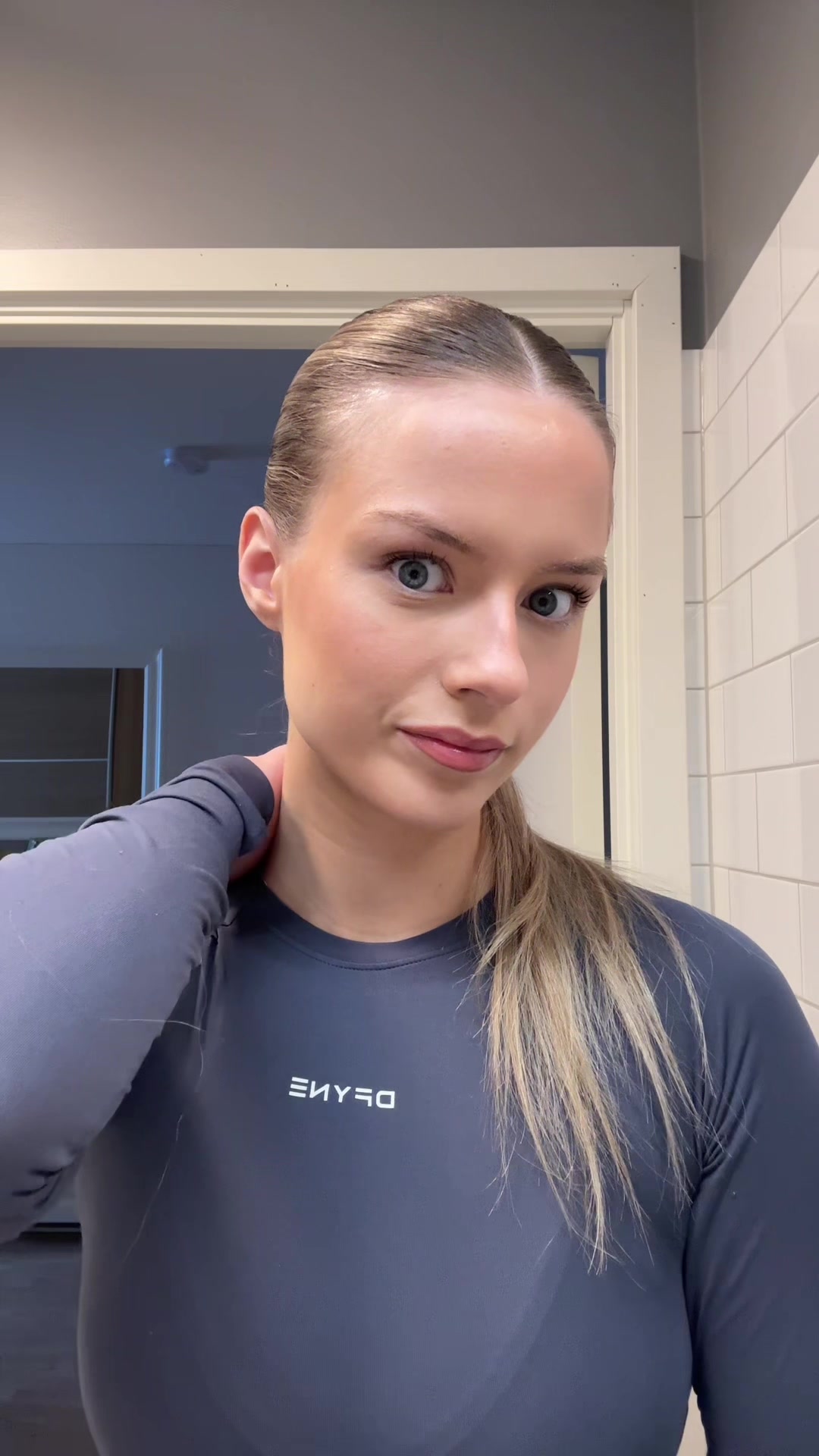 @Eva