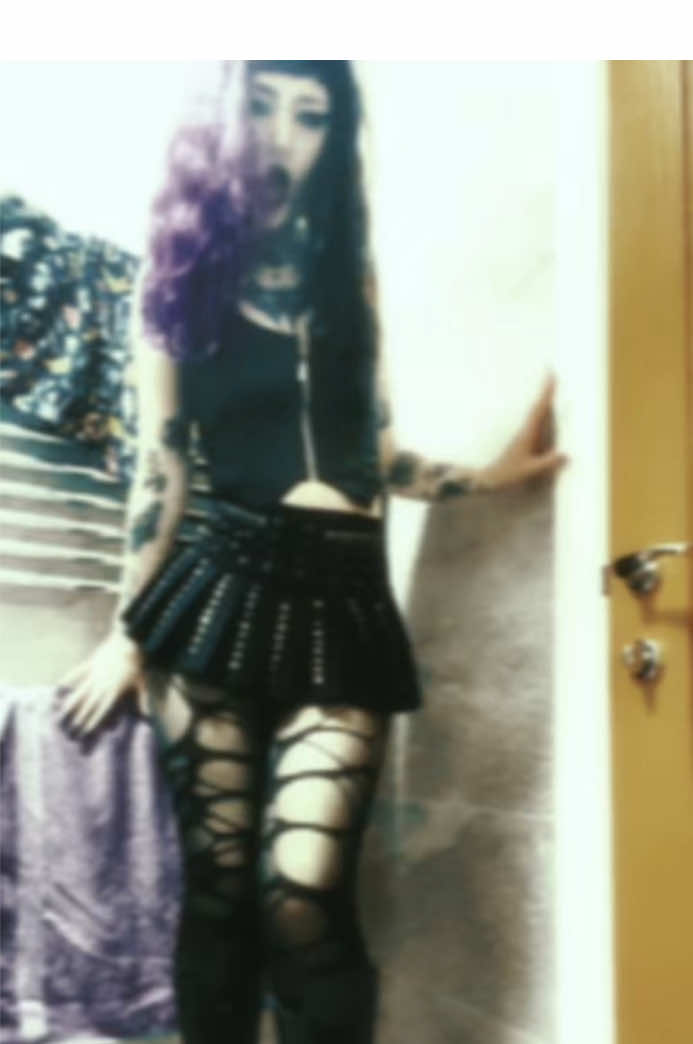 @mothmxnchr