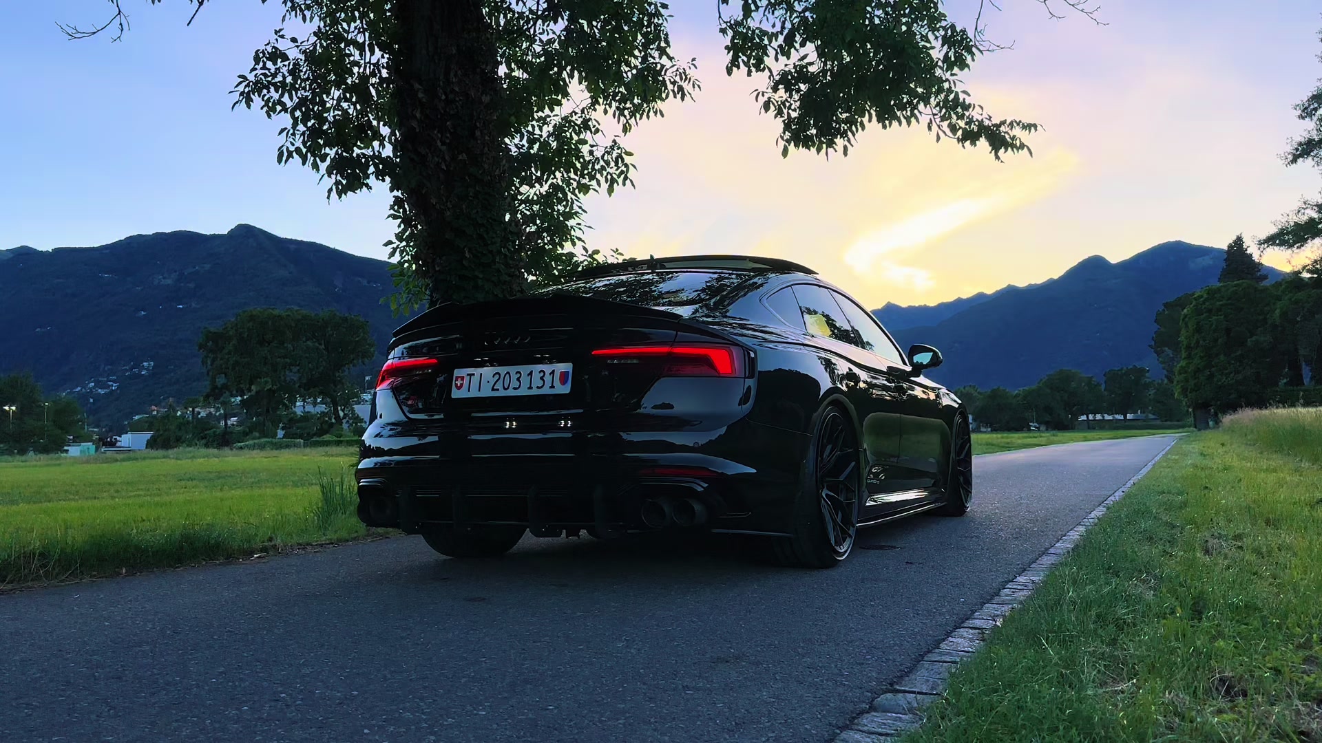 @RS5.BLACK