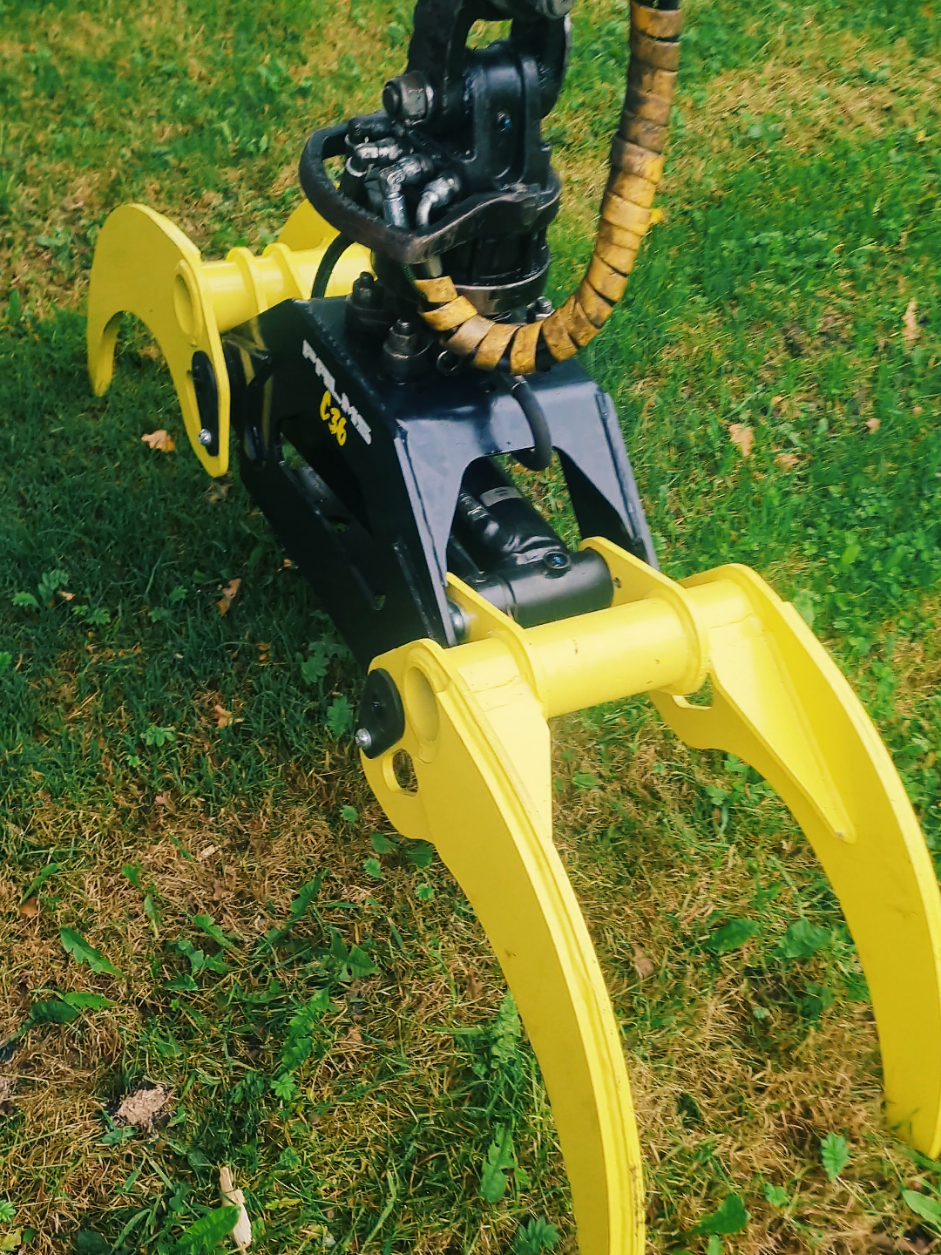 @CEĻMALAS A.R.