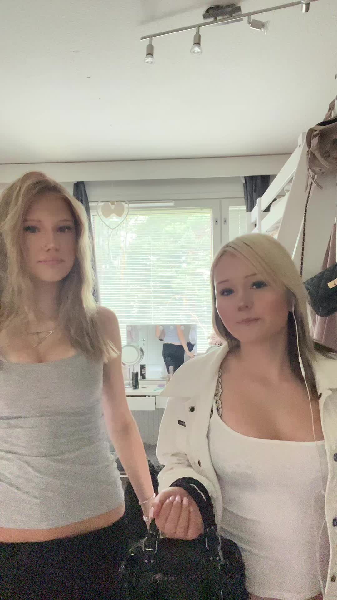 @🦢