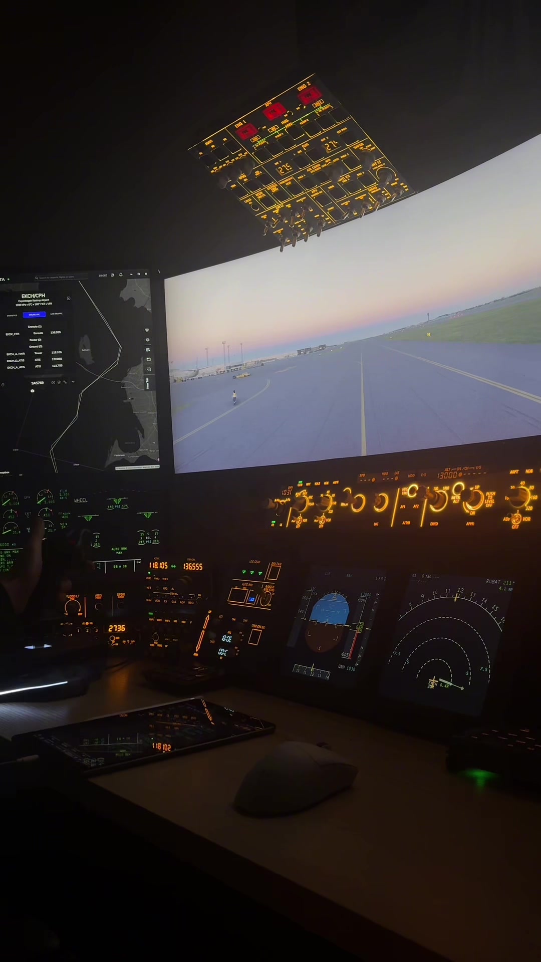 @MikeLovesToFly - Aviation
