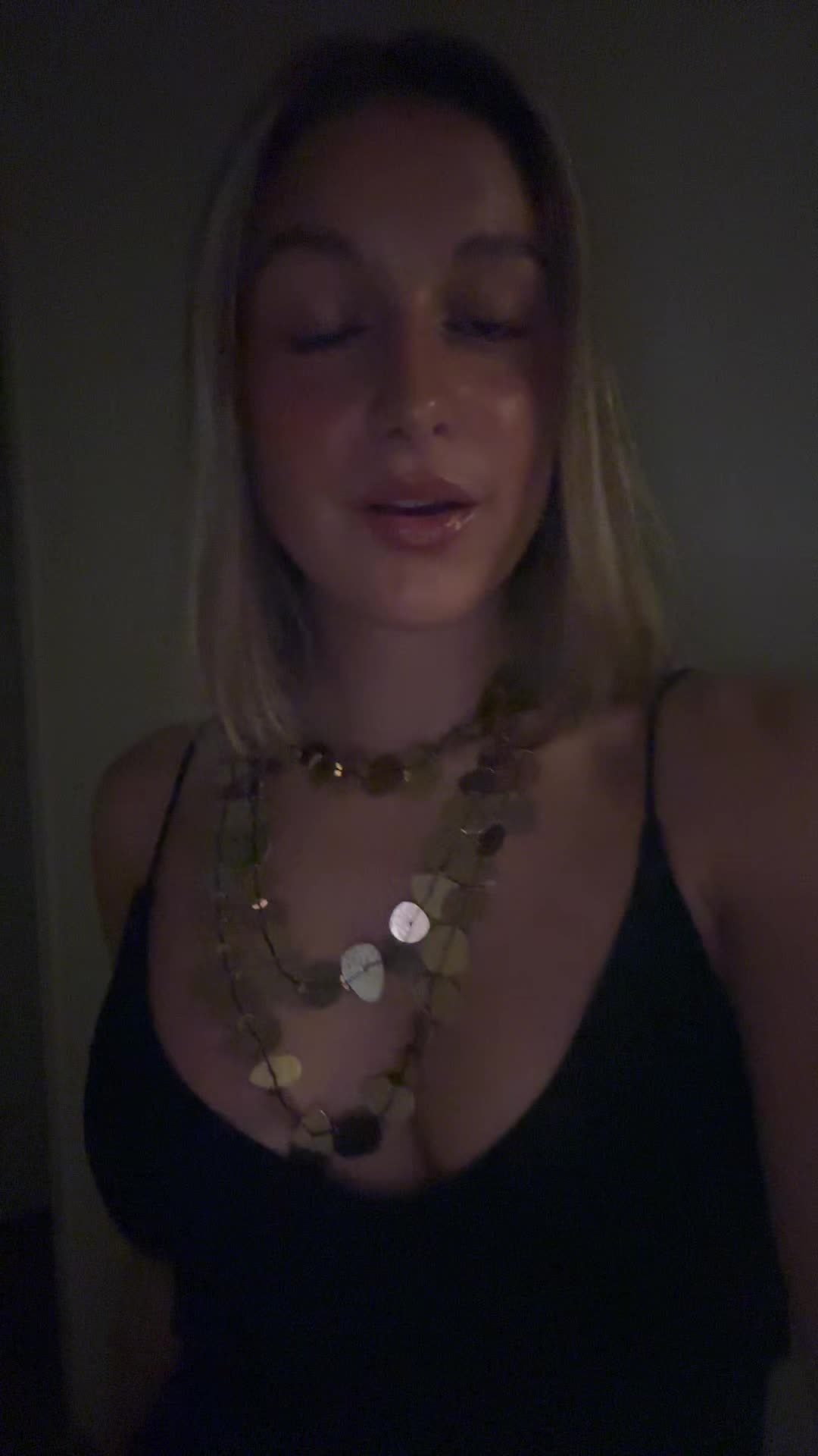@Angela.kdlr