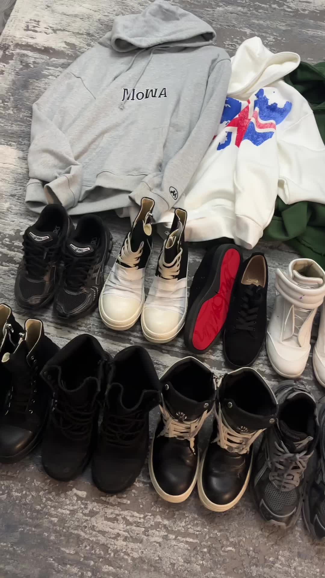 @hobbsfinds