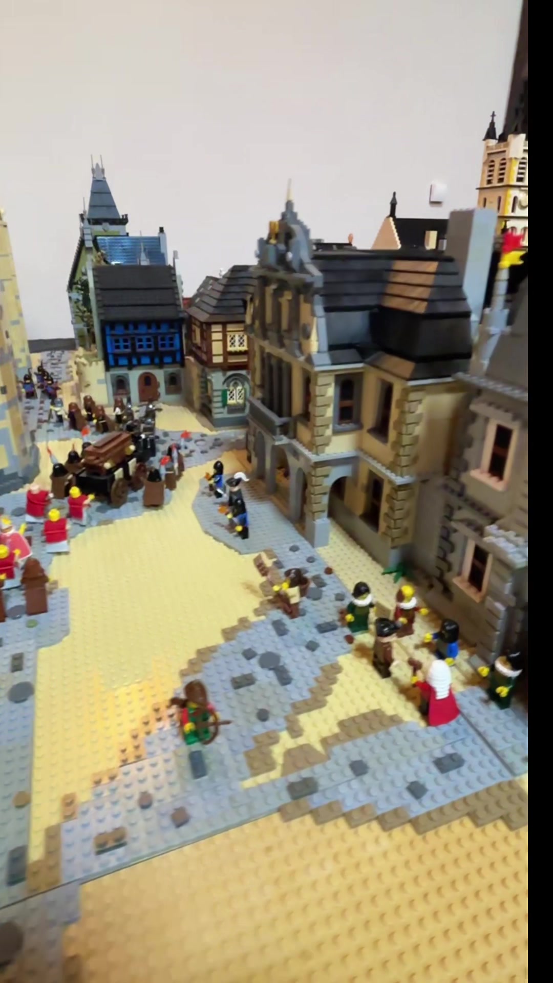 @LuxBricks