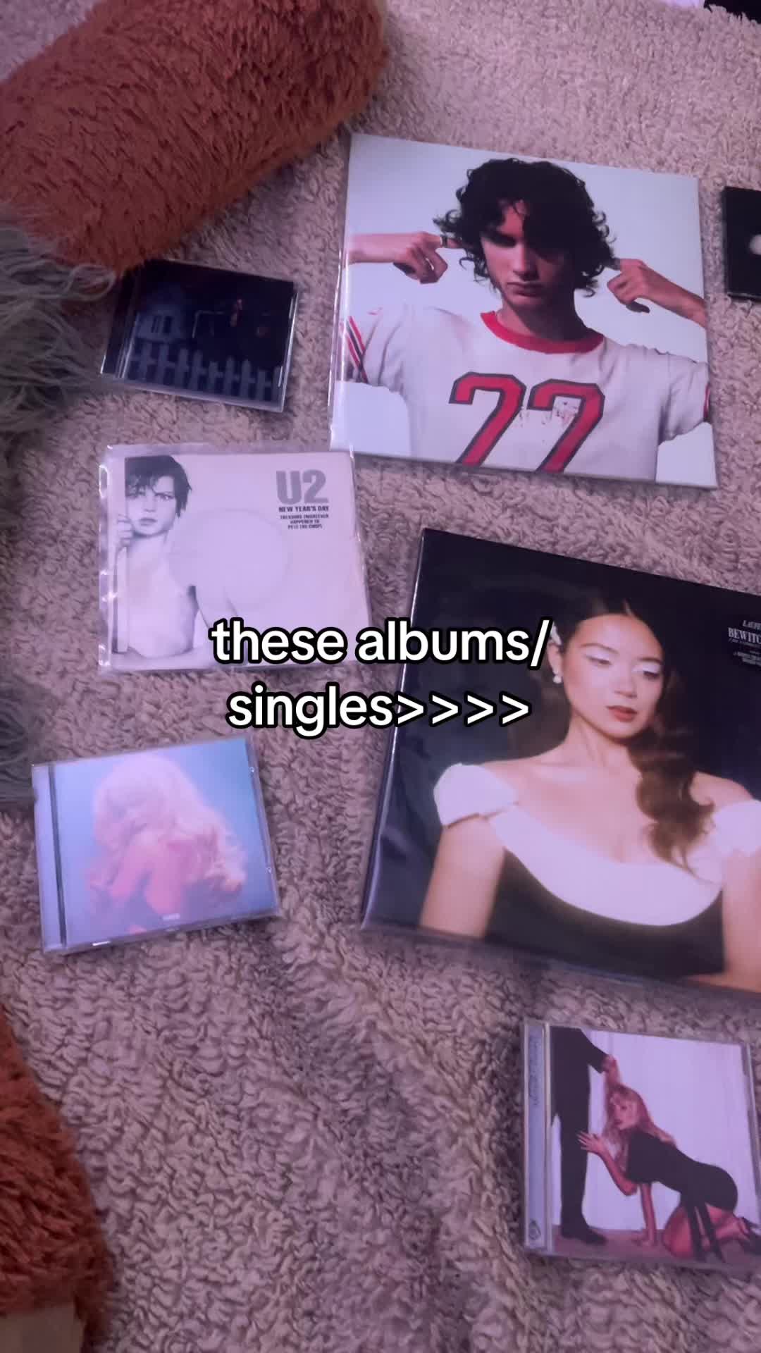 @themusicaholik🕰️🥑💋
