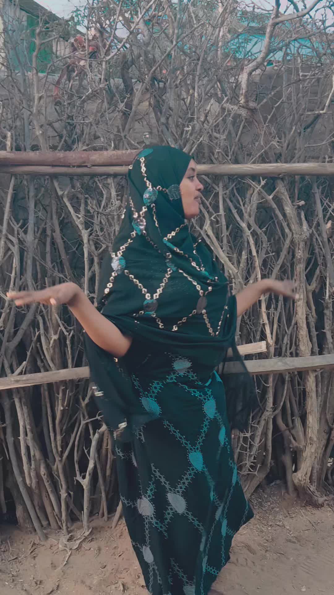 @Aisha💃🦋