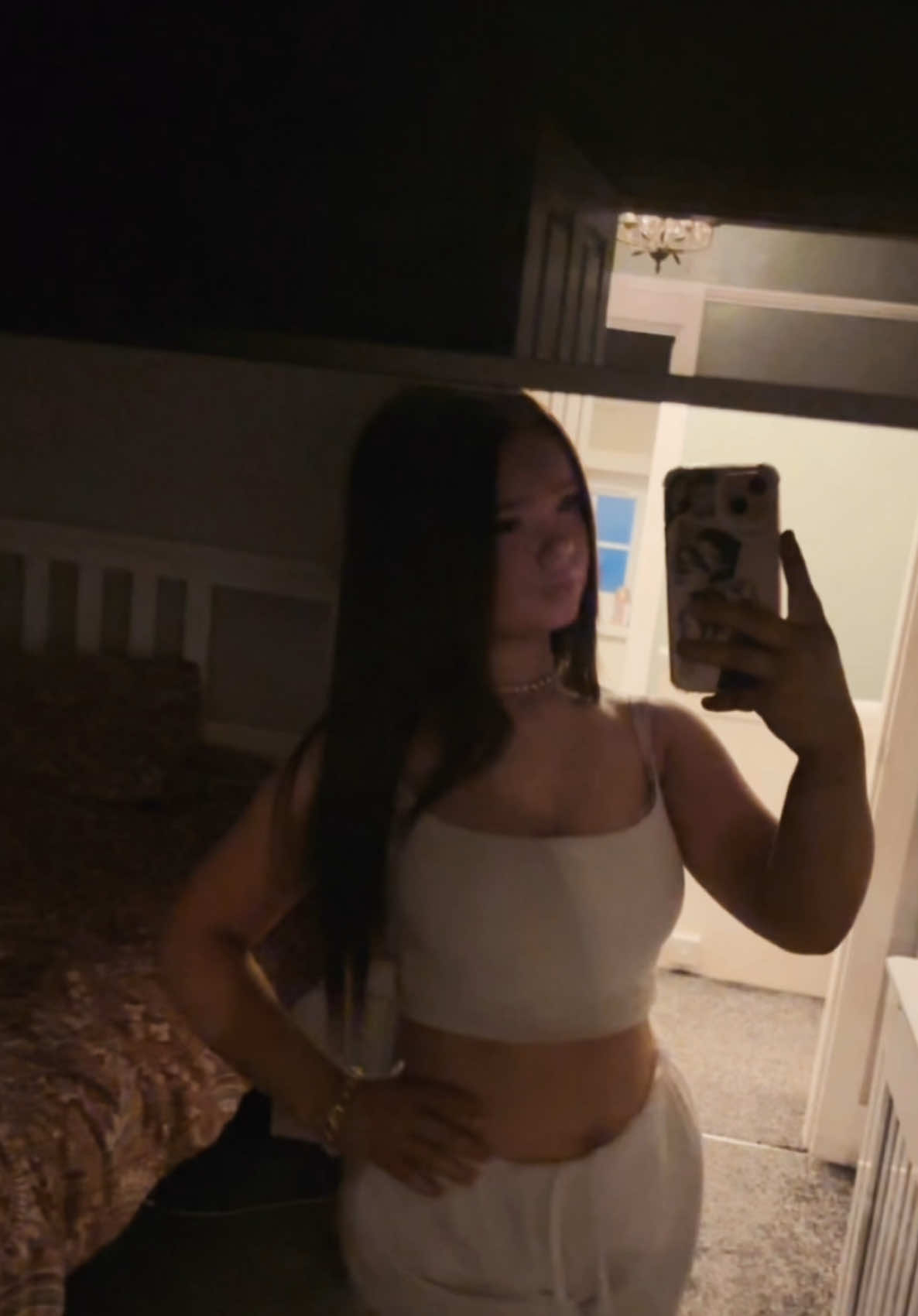 @𝓉𝒾𝓁𝓈🍒🪭🥂🫶🏻🤍