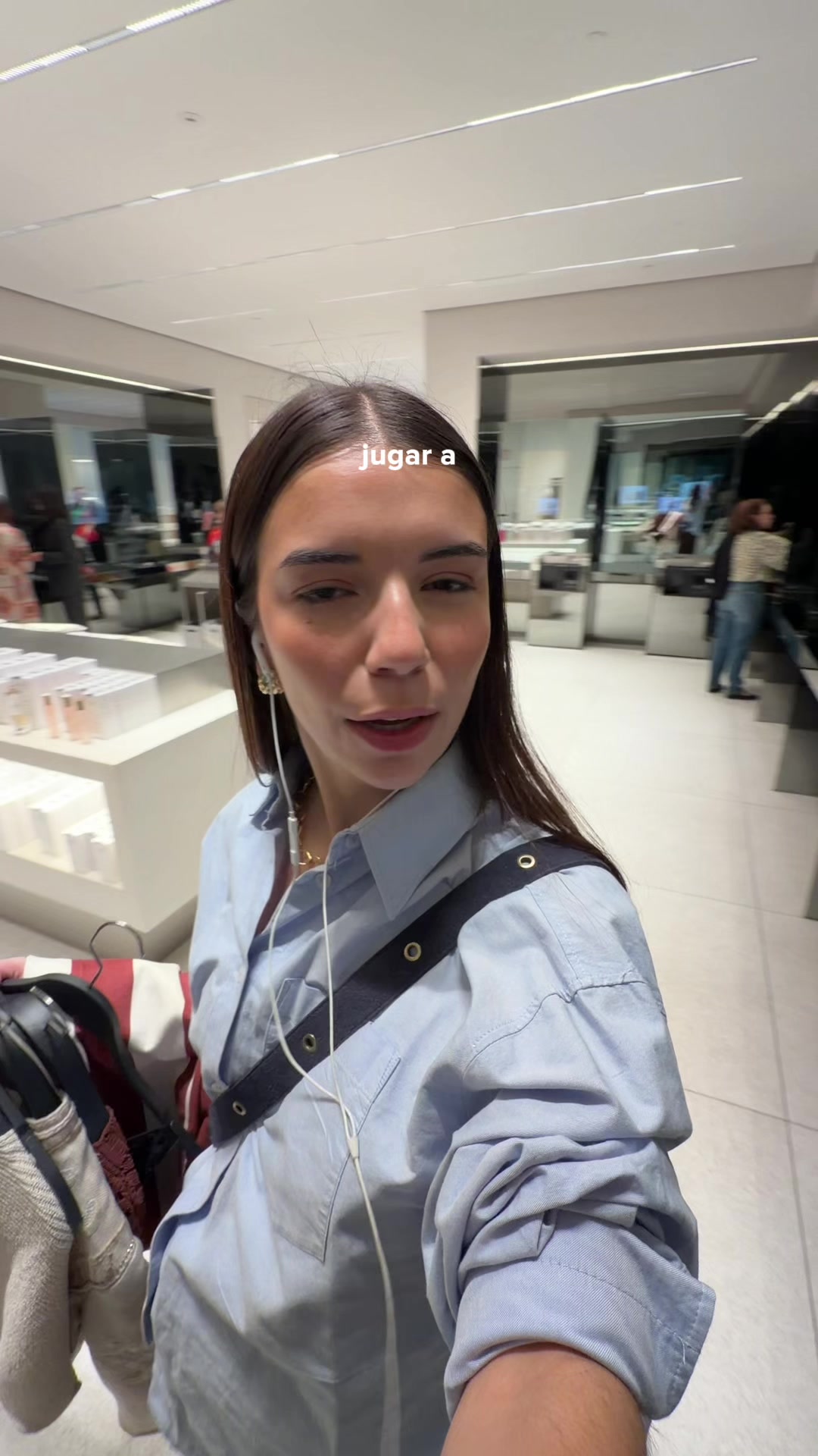 @Elena Gortari