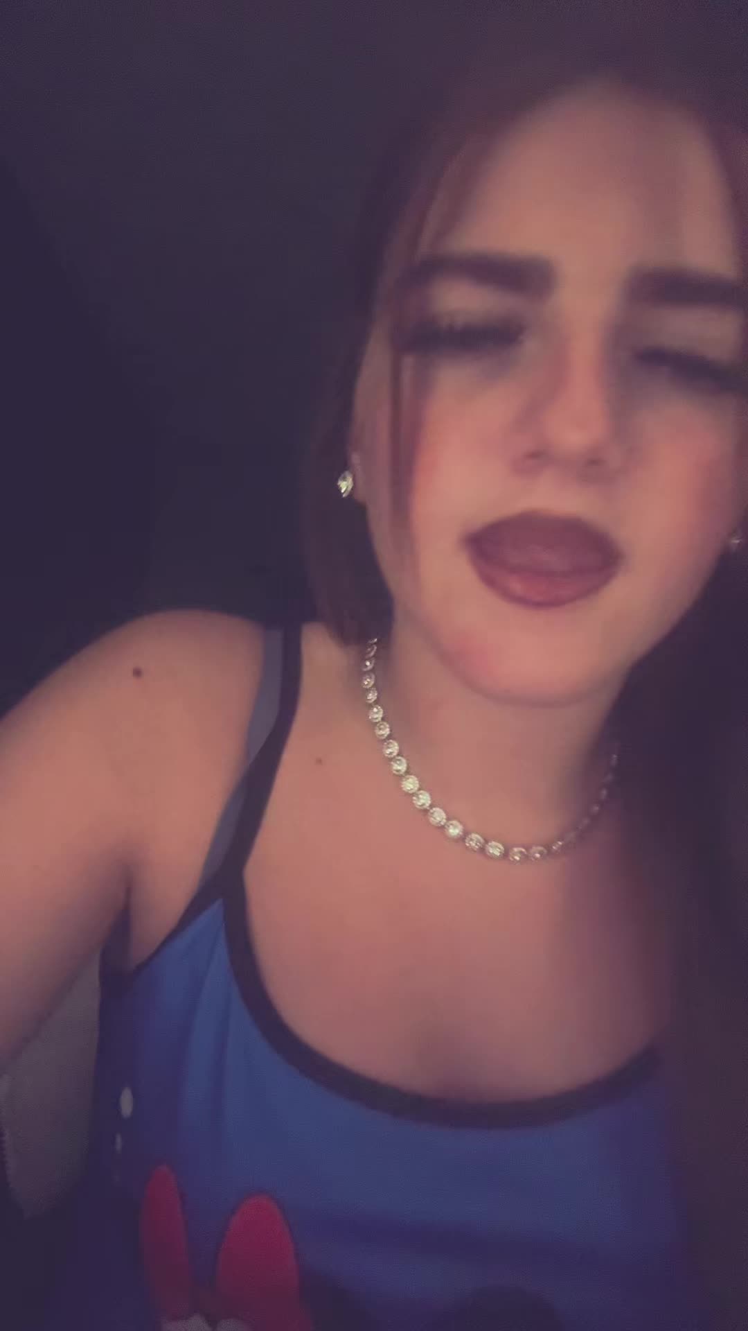 @𝓗𝓸𝓵𝓵𝔂.𝓝🫶🏼✨🤍