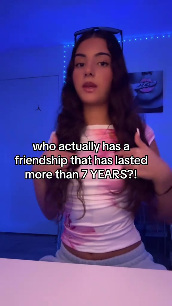 @👠