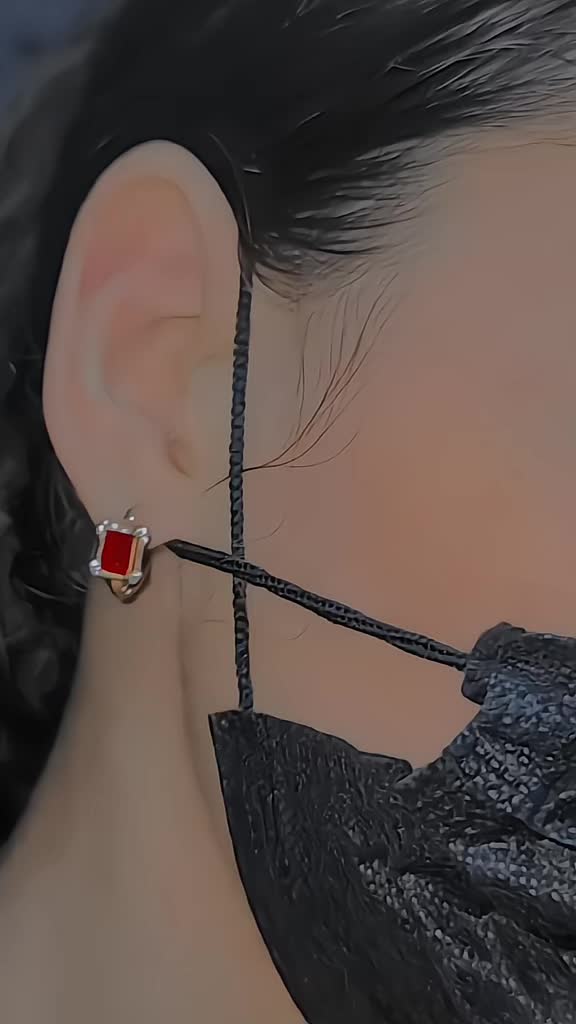 @༺ 🍁𝑬𝒚𝒆𝒔 𝒒𝒖𝒆𝒆𝒏🍁 ༻